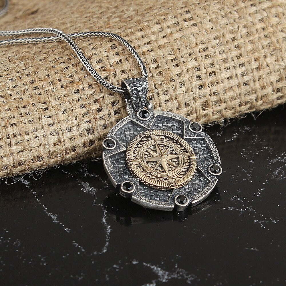 925K Sterling Silver Compass Necklace | Wadlyn (TS00024)