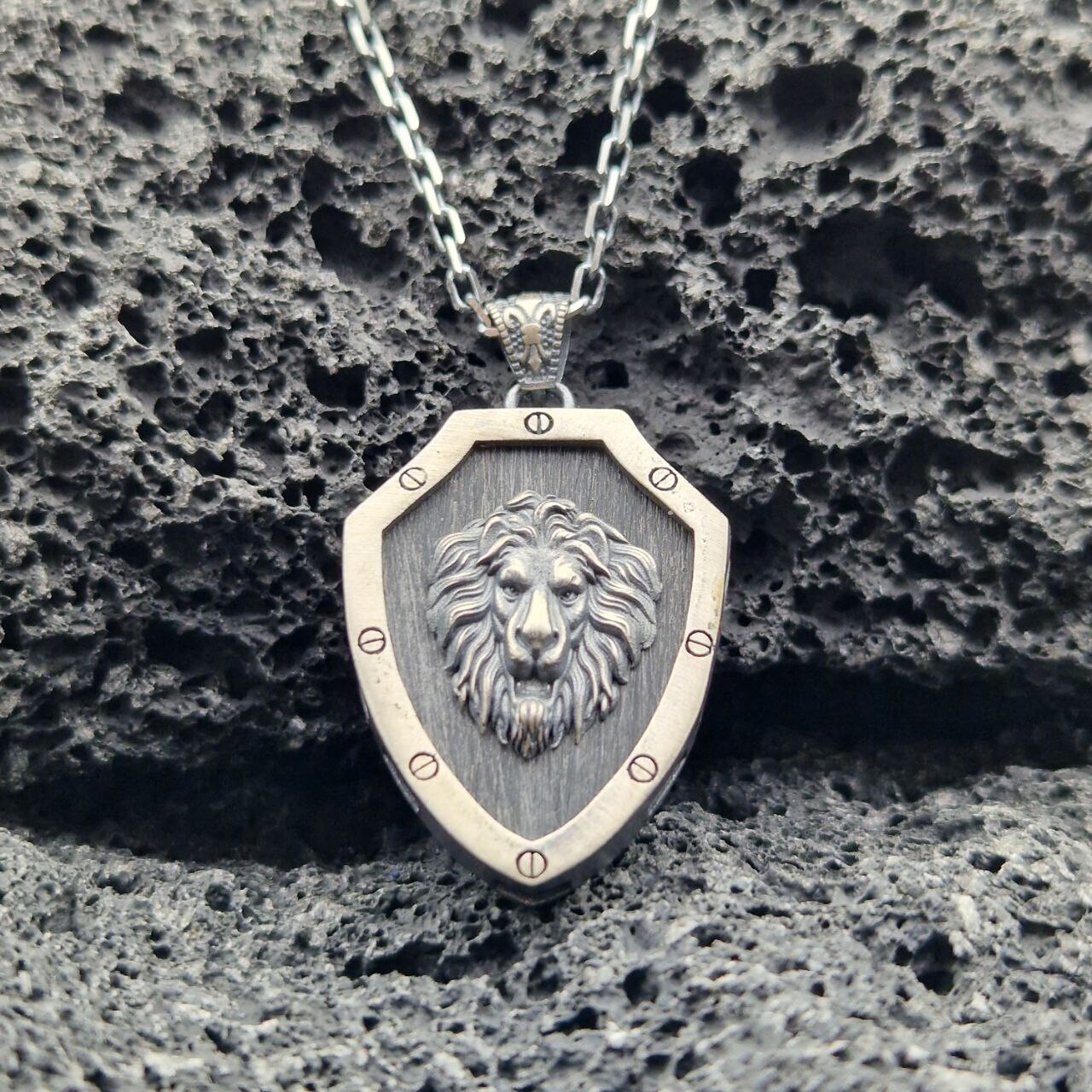 925K Sterling Silver Lion Necklace