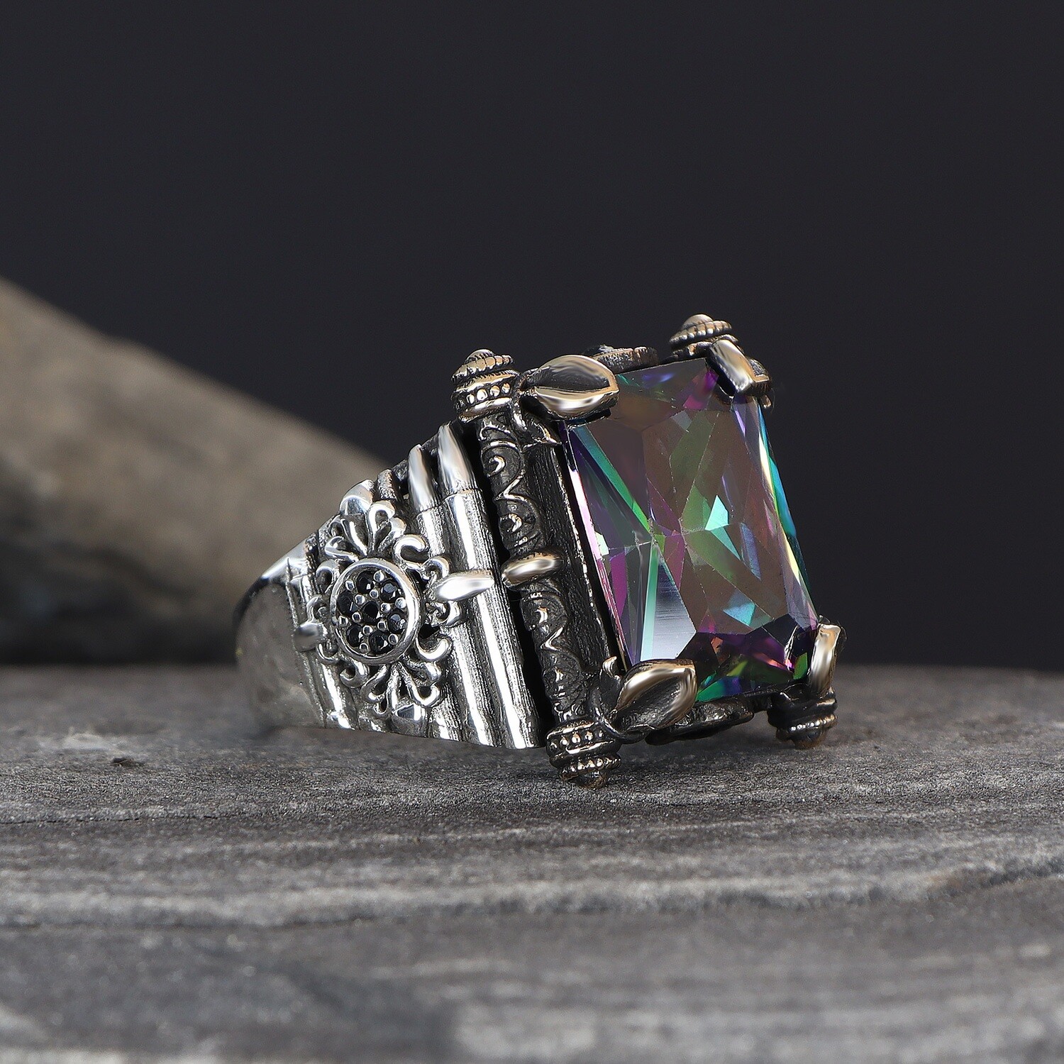 925 Silver Ring Mystischer​ Topaz​ ​ | Wadlyn (W-EGYT-1500-06)