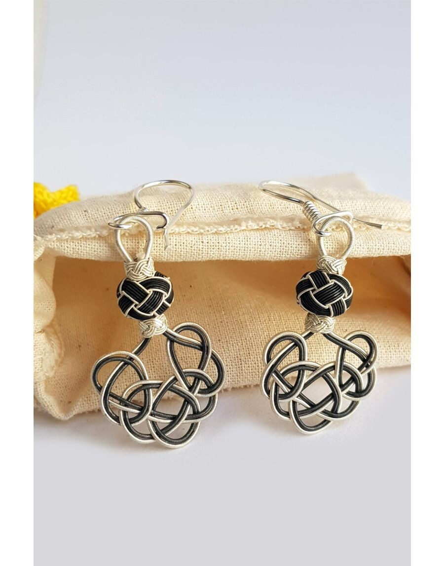925 Silver love Earring black | Wadlyn (WAD/EAR0013)