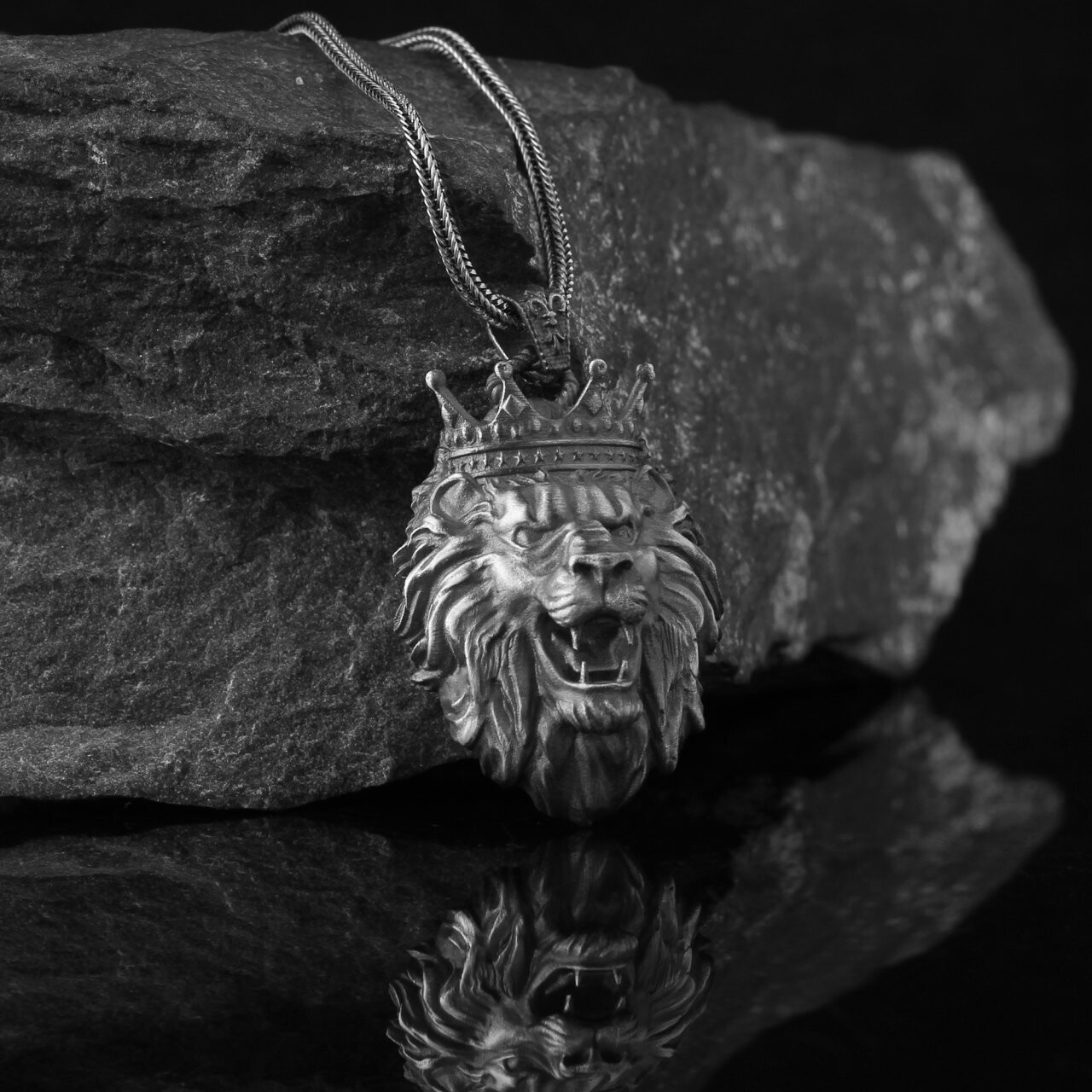 925K Sterling Silver  Lion Necklace | Wadlyn (TS0007)